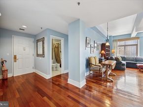 1500 Chestnut Street 18A, Philadelphia PA 19102