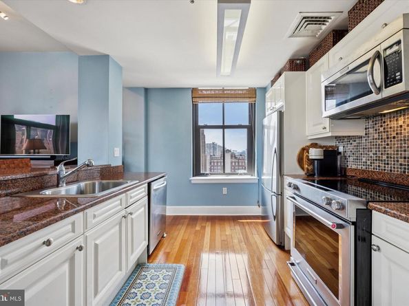 1500 Chestnut Street 18A, Philadelphia PA 19102