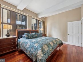 1500 Chestnut Street 18A, Philadelphia PA 19102