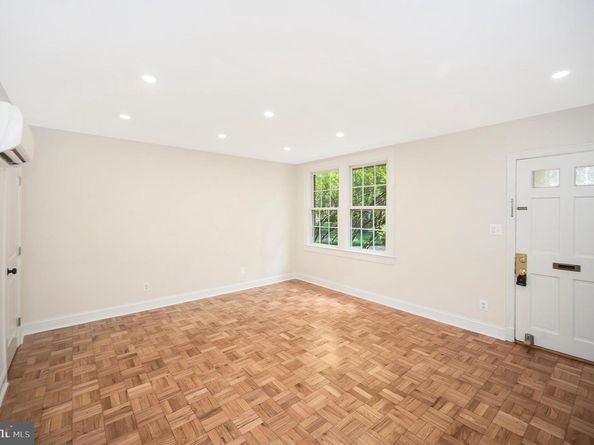 2600 16TH Street S 696, Arlington VA 22204