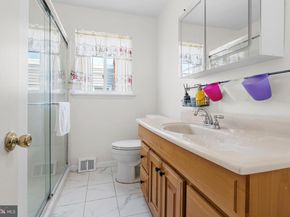 9028 Brous Avenue, Philadelphia PA 19152