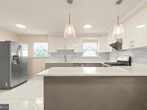 9028 Brous Avenue, Philadelphia PA 19152