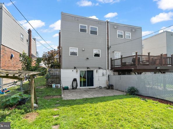 9028 Brous Avenue, Philadelphia PA 19152