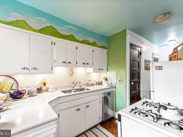 520 Burnham Road, Philadelphia PA 19119