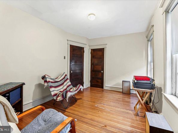 520 Burnham Road, Philadelphia PA 19119