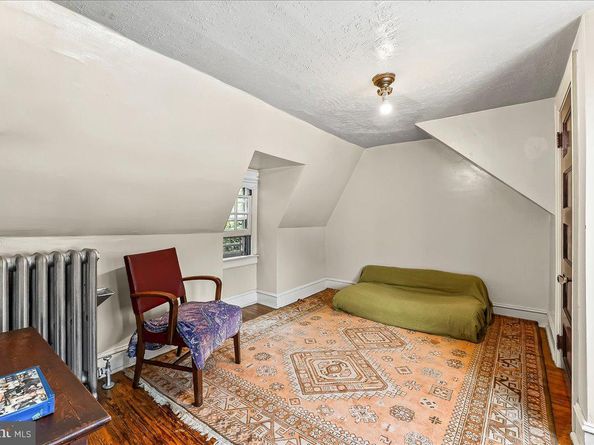 520 Burnham Road, Philadelphia PA 19119