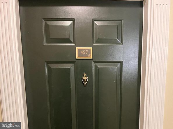 4850 Eisenhower Avenue 427, Alexandria VA 22304