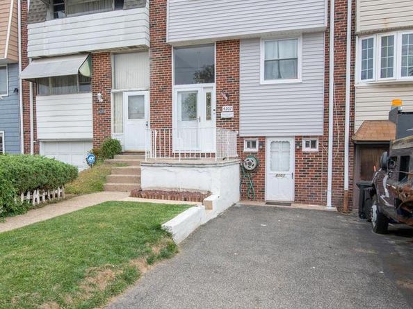 4207 Fairdale Road, Philadelphia PA 19154