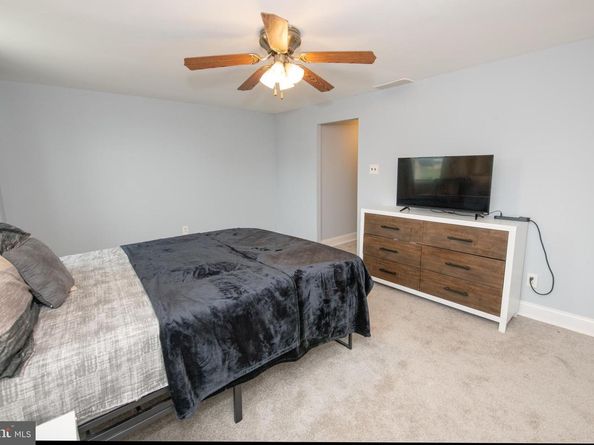 4207 Fairdale Road, Philadelphia PA 19154