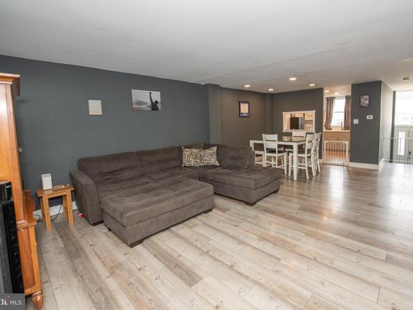 4207 Fairdale Road, Philadelphia PA 19154