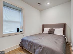 256 15TH Street SE 1, Washington DC 20003