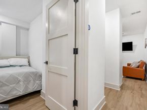 256 15TH Street SE 1, Washington DC 20003