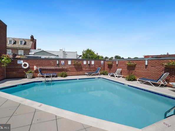 1080 Wisconsin Avenue NW 1004, Washington DC 20007