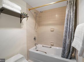 1080 Wisconsin Avenue NW 1004, Washington DC 20007