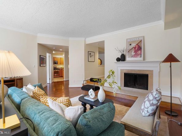 1080 Wisconsin Avenue NW 1004, Washington DC 20007