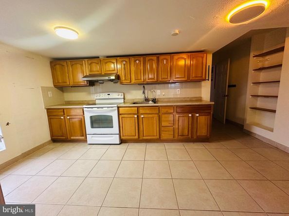 2000 E Cumberland Street, Philadelphia PA 19125