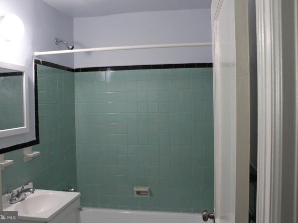 565 E Tabor Road, Philadelphia PA 19120