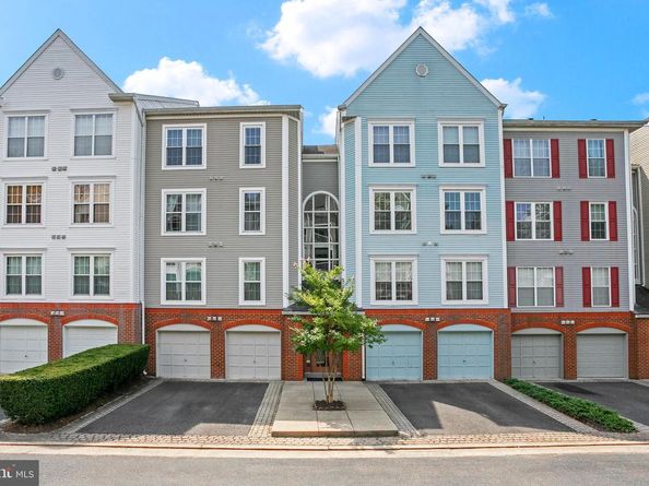247 S Pickett Street 301, Alexandria VA 22304