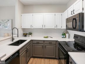 247 S Pickett Street 301, Alexandria VA 22304