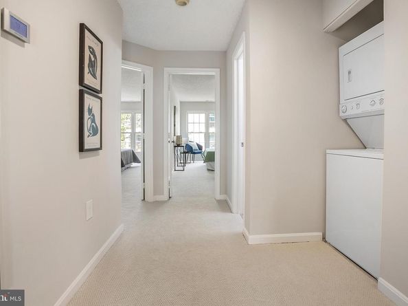 247 S Pickett Street 301, Alexandria VA 22304