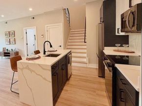1806 D Street NE 9, Washington DC 20002