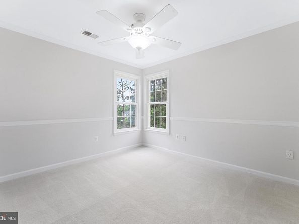 21031 Thoreau Court, Sterling VA 20164