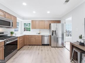 21031 Thoreau Court, Sterling VA 20164