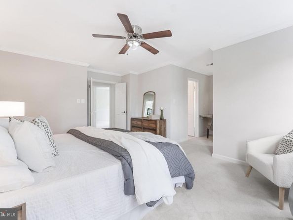 21031 Thoreau Court, Sterling VA 20164