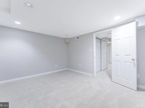 21031 Thoreau Court, Sterling VA 20164