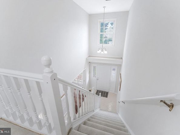21031 Thoreau Court, Sterling VA 20164