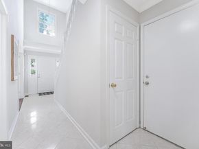 21031 Thoreau Court, Sterling VA 20164