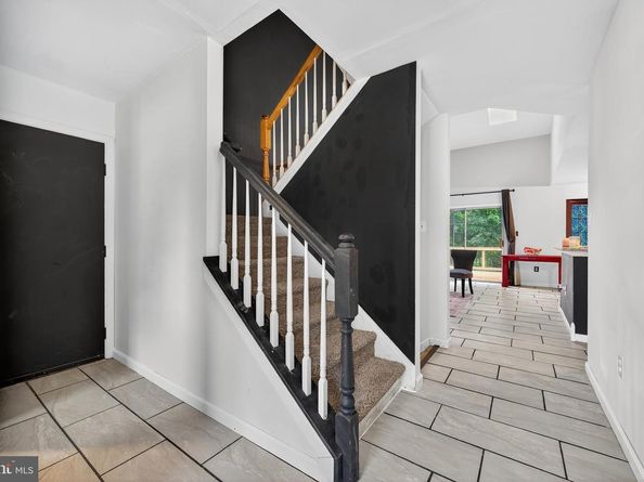 902 Old River Way Court, Sterling VA 20164