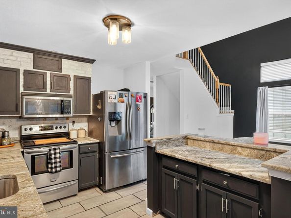 902 Old River Way Court, Sterling VA 20164