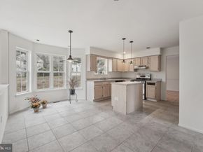 4221 Enders Way, Doylestown PA 18902