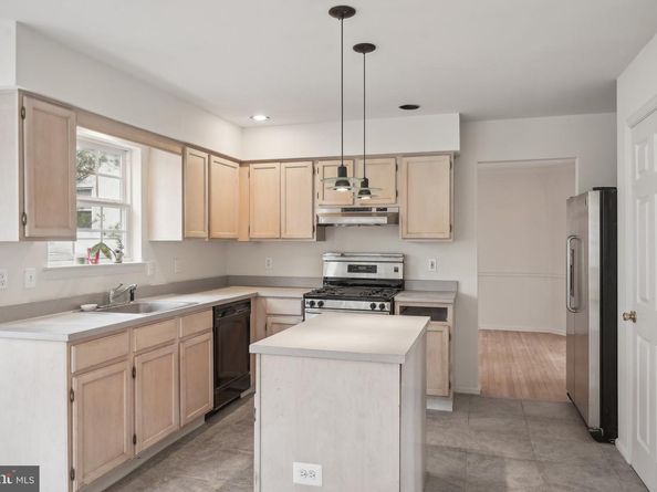 4221 Enders Way, Doylestown PA 18902