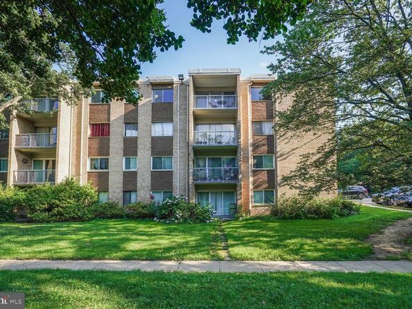2910 Kings Chapel Road 04/15, Falls Church VA 22042
