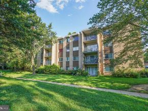 2910 Kings Chapel Road 04/15, Falls Church VA 22042