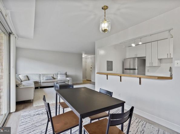 2910 Kings Chapel Road 04/15, Falls Church VA 22042