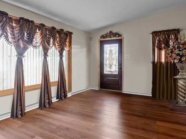 8853 Calvert Street, Philadelphia PA 19152