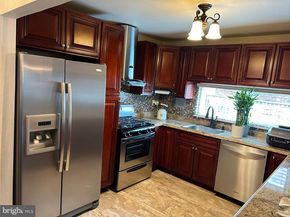 8853 Calvert Street, Philadelphia PA 19152
