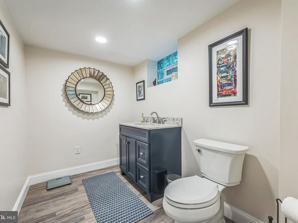 1350 King Road, Huntingdon Valley PA 19006
