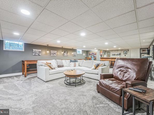 1350 King Road, Huntingdon Valley PA 19006