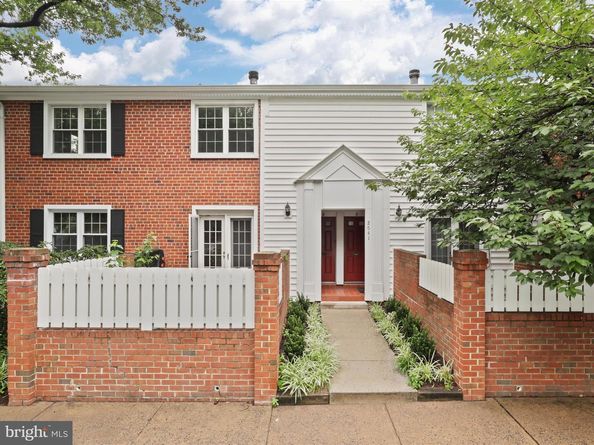 2641 S Walter Reed Drive B, Arlington VA 22206
