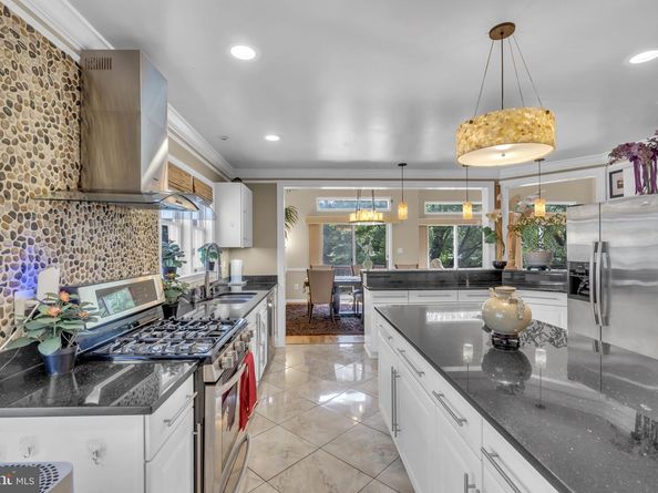 7504 Walnut Hill Lane, Falls Church VA 22042