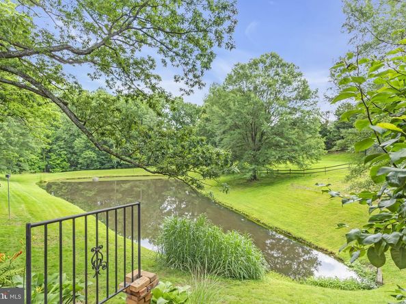 7504 Walnut Hill Lane, Falls Church VA 22042