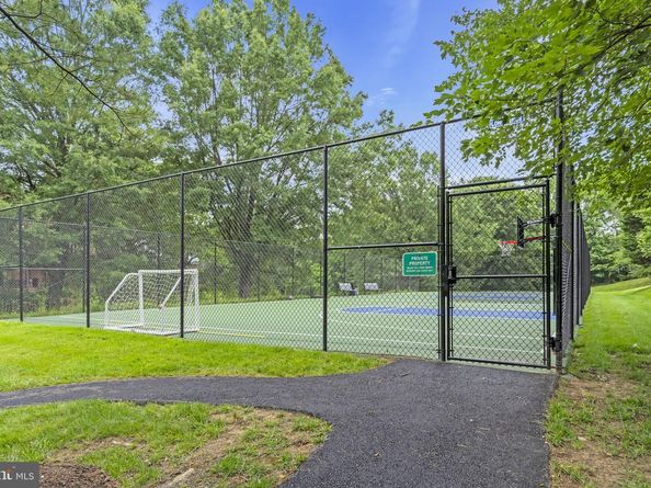 7504 Walnut Hill Lane, Falls Church VA 22042