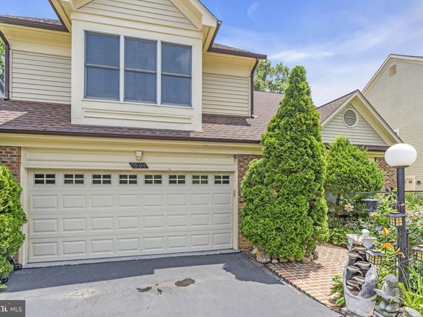7504 Walnut Hill Lane, Falls Church VA 22042