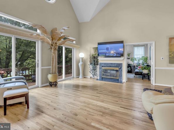 7504 Walnut Hill Lane, Falls Church VA 22042