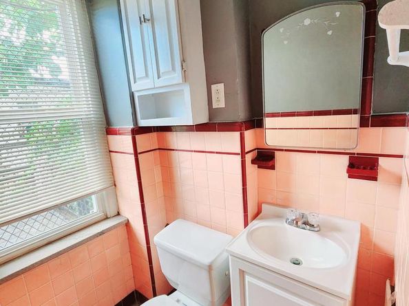 2067 W Stella Street, Philadelphia PA 19132