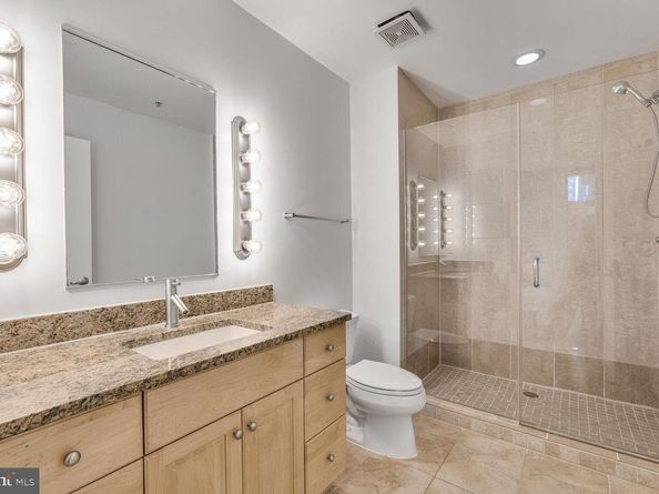 811 4TH Street NW 320, Washington DC 20001